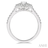 Oval Shape Semi-Mount Diamond Engagement Ring